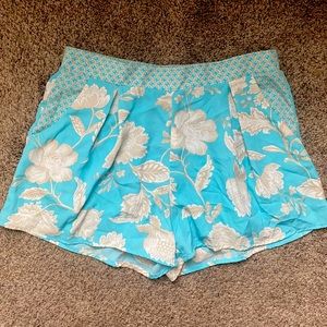 Adorable Blue Floral Print Shorts